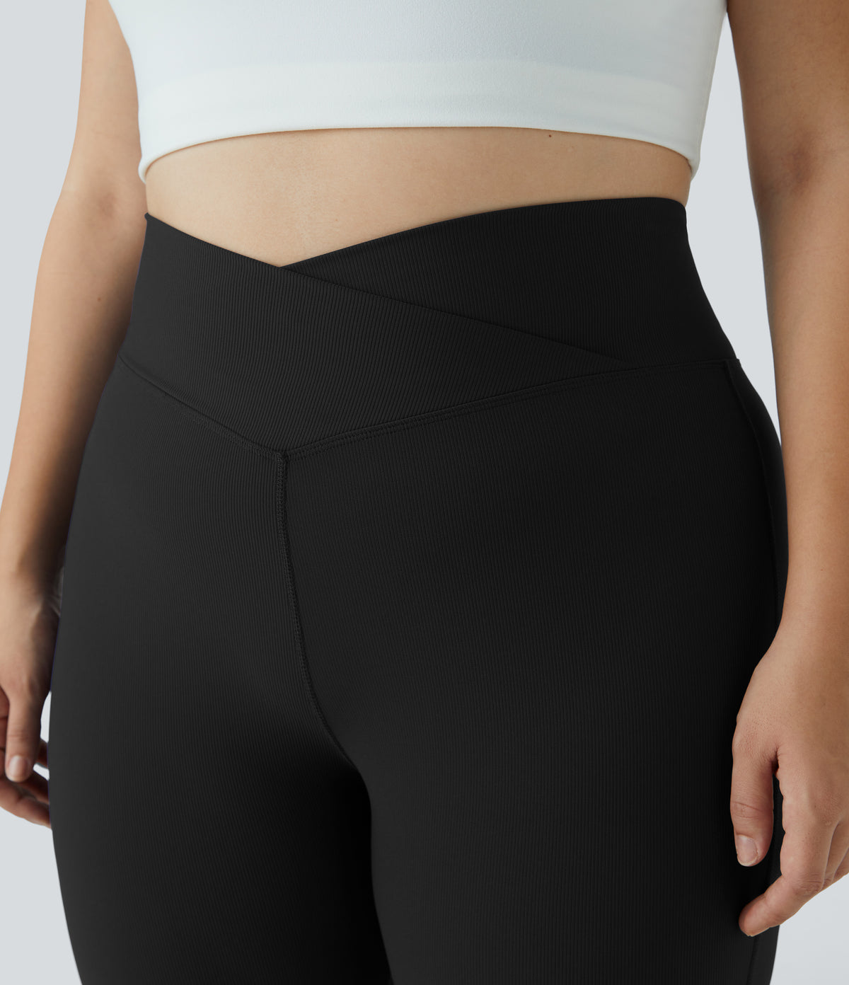 Daphne Flare Legging — Black