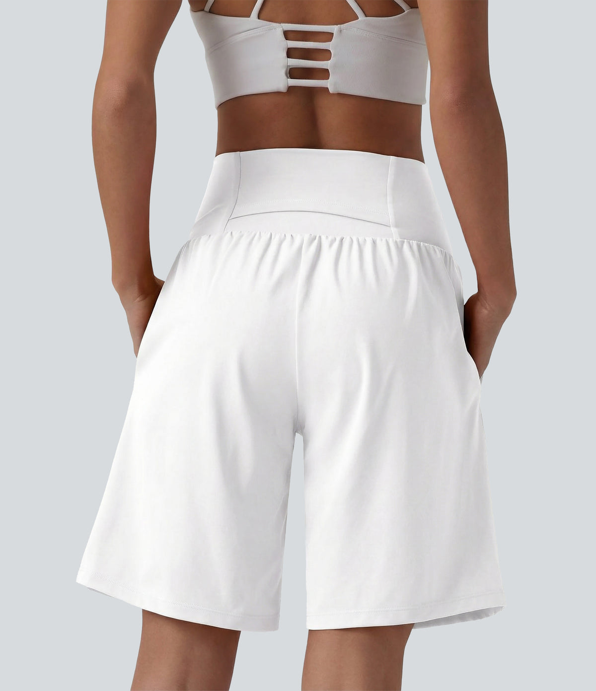 Gaia Short — White