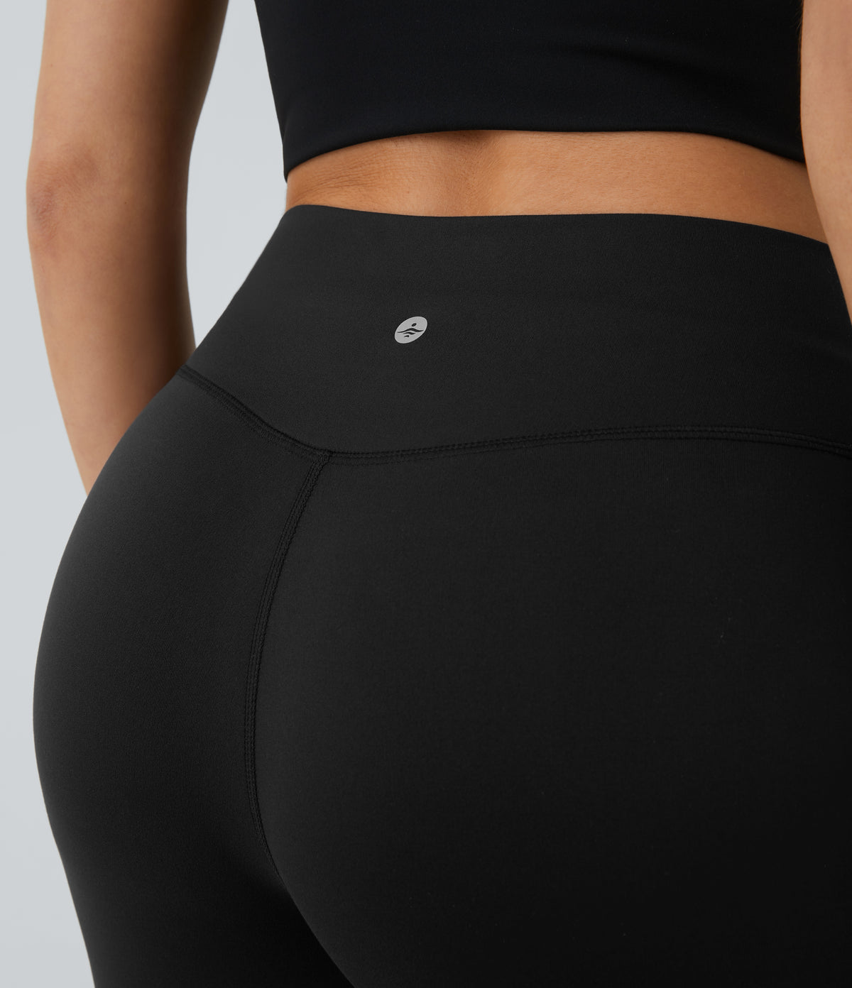 Petal Flare Legging — Black