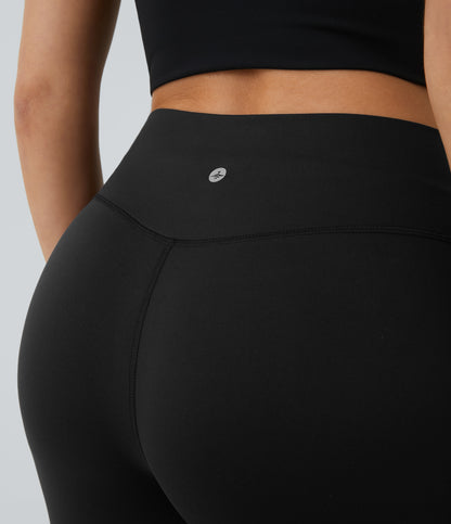 Petal Flare Legging — Black