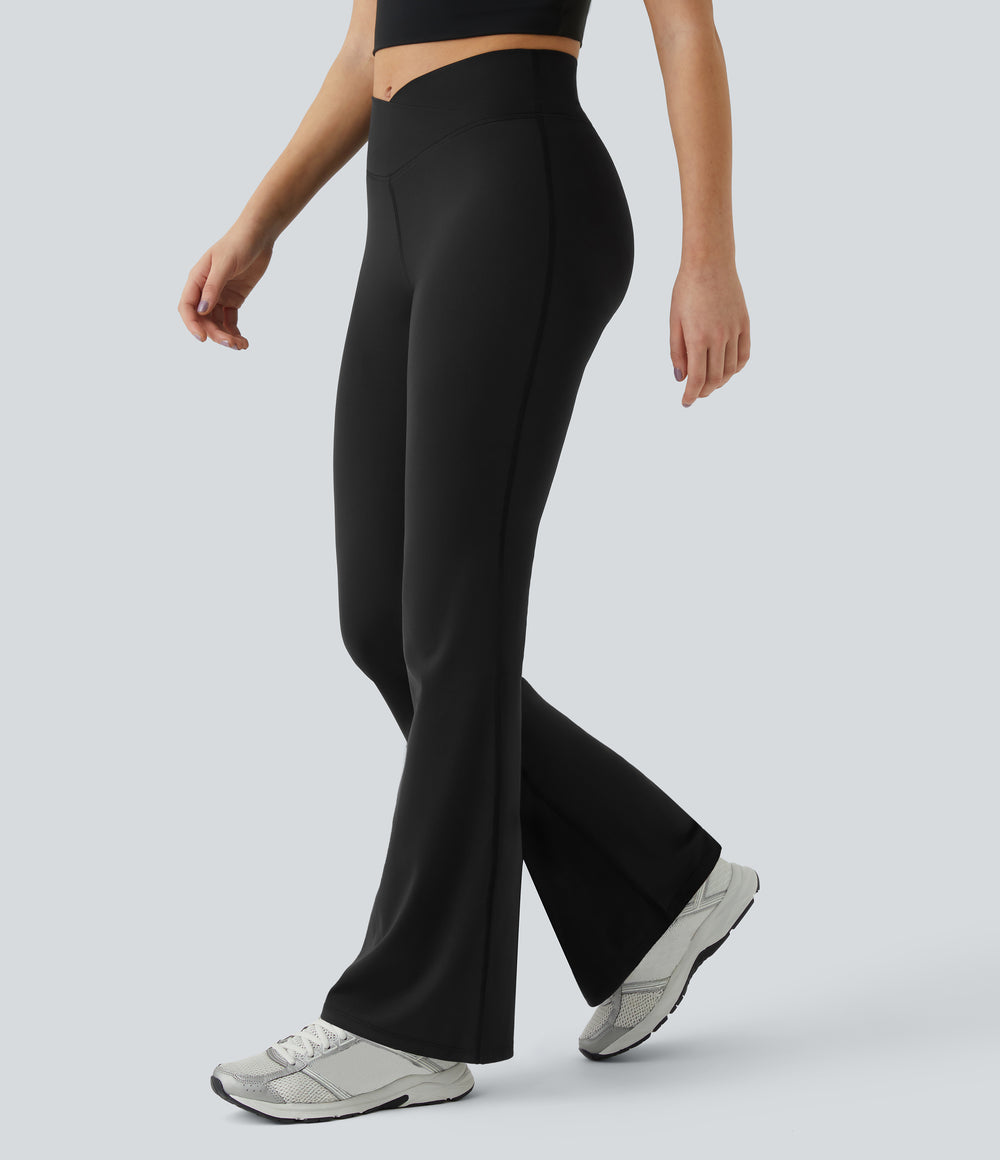 Petal Flare Legging — Black