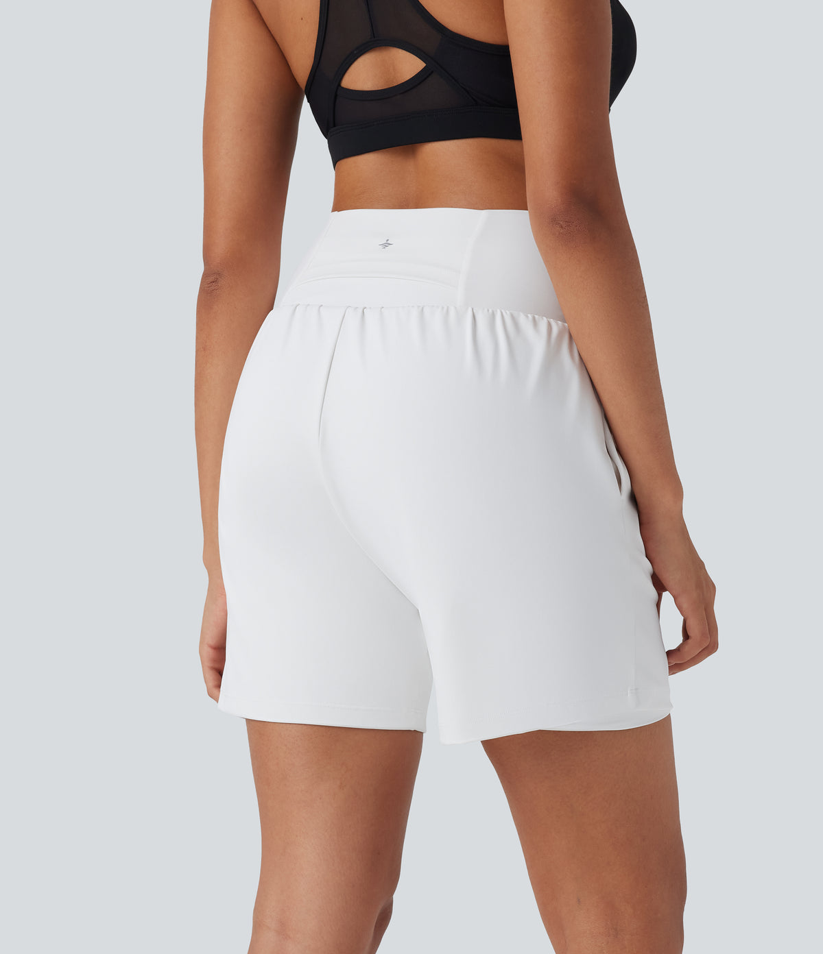 Elowen Short — White