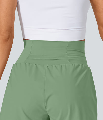 Breeze Short — Goldfinch